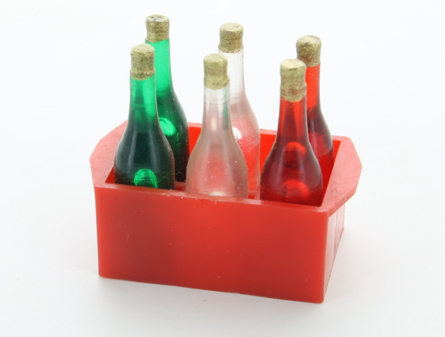 Getränkekiste mit 6 Flaschen (aus alter DDR Produktion)